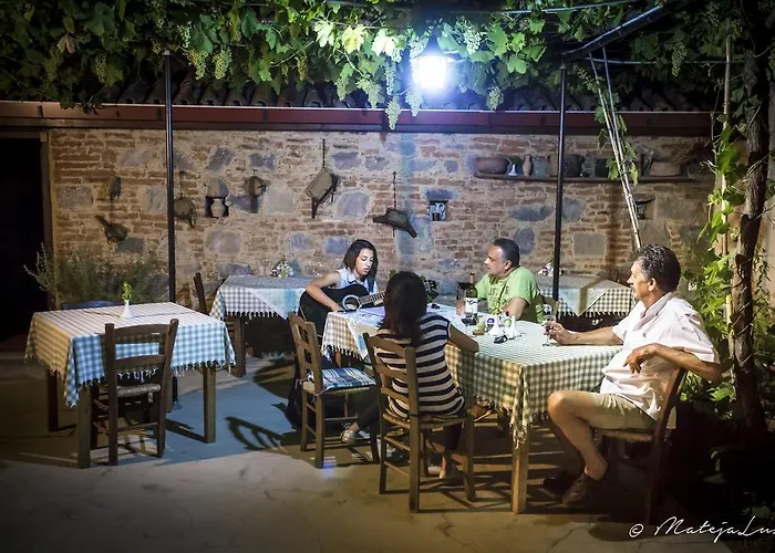 Ambelikos Traditional Agrohotel 3* Potamitissa