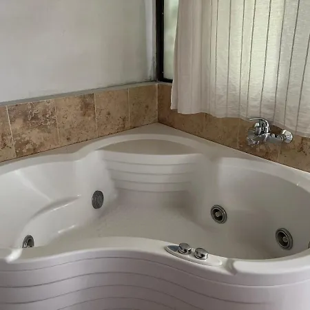 Ambelikos Traditional Agrohotel מלון Potamitissa