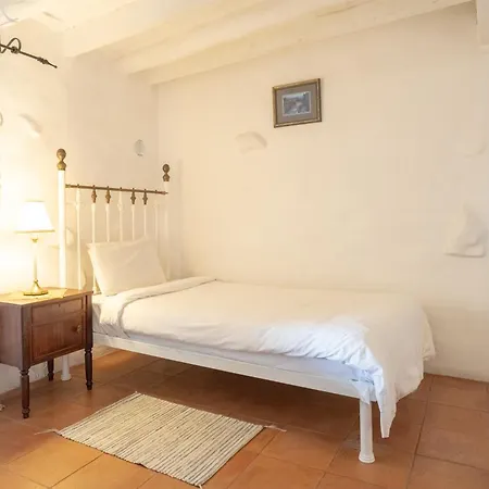 Ambelikos Traditional Agrohotel מלון 3*