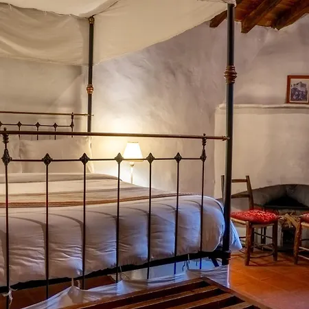 מלון Ambelikos Traditional Agrohotel