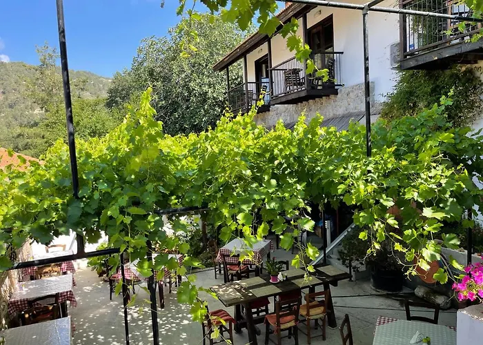Ambelikos Traditional Agrohotel Potamitissa