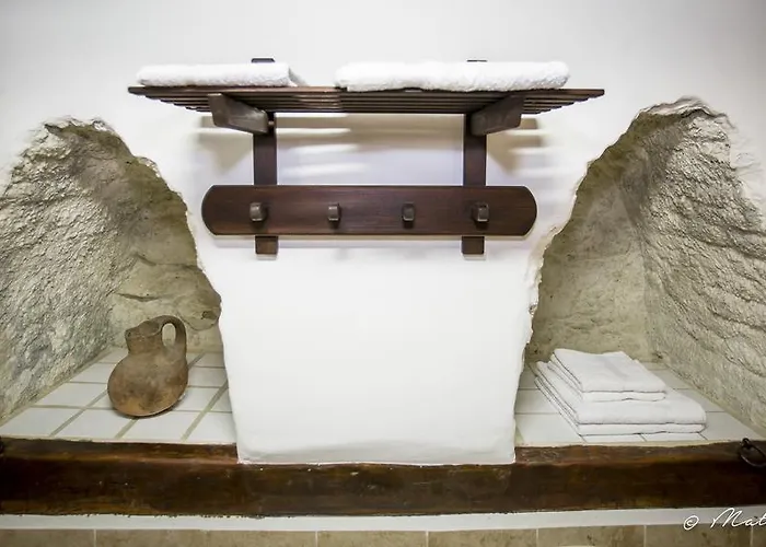 ホテル アンベリコス トラディショナル アグロホテル