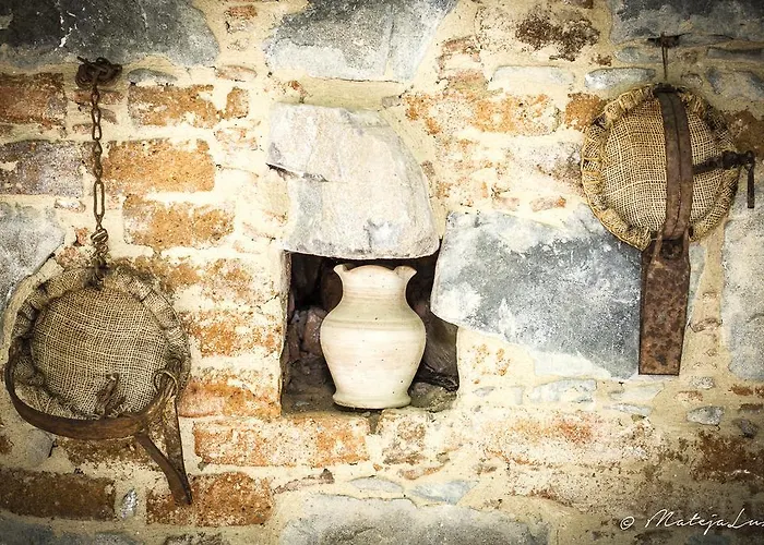 アンベリコス トラディショナル アグロホテル ホテル 3*