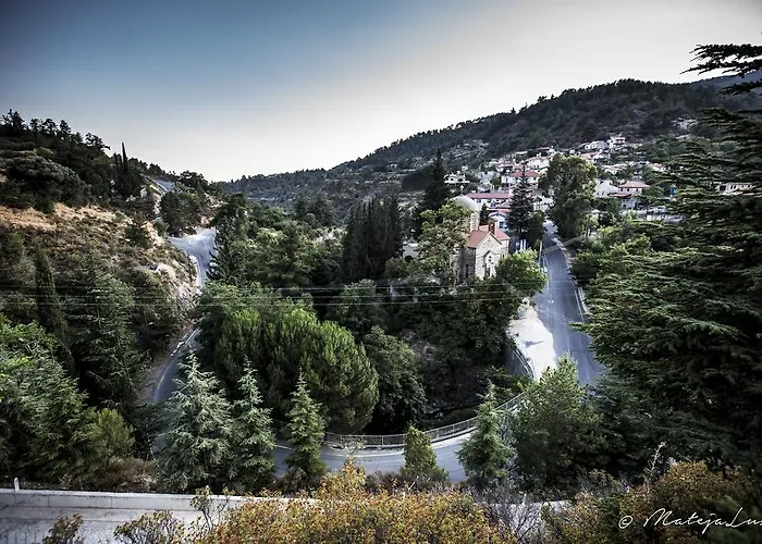 アンベリコス トラディショナル アグロホテル 3* Potamitissa