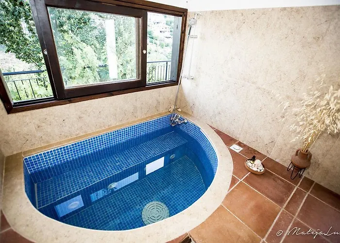 Ambelikos Traditional Agrohotel 3* Potamitissa